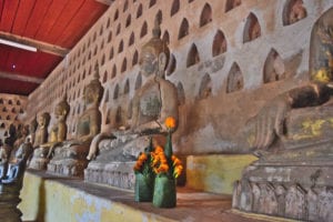 在wat si saket收集佛像，在老挝万象最好的事情之一