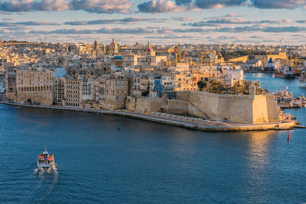 这是马耳他三个城市的鸟瞰图，是马耳他最好的旅游景点之一