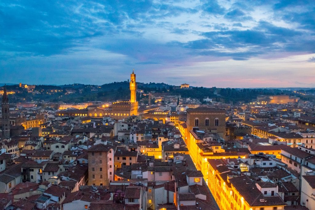 从钟楼上俯瞰意大利佛罗伦萨的日落