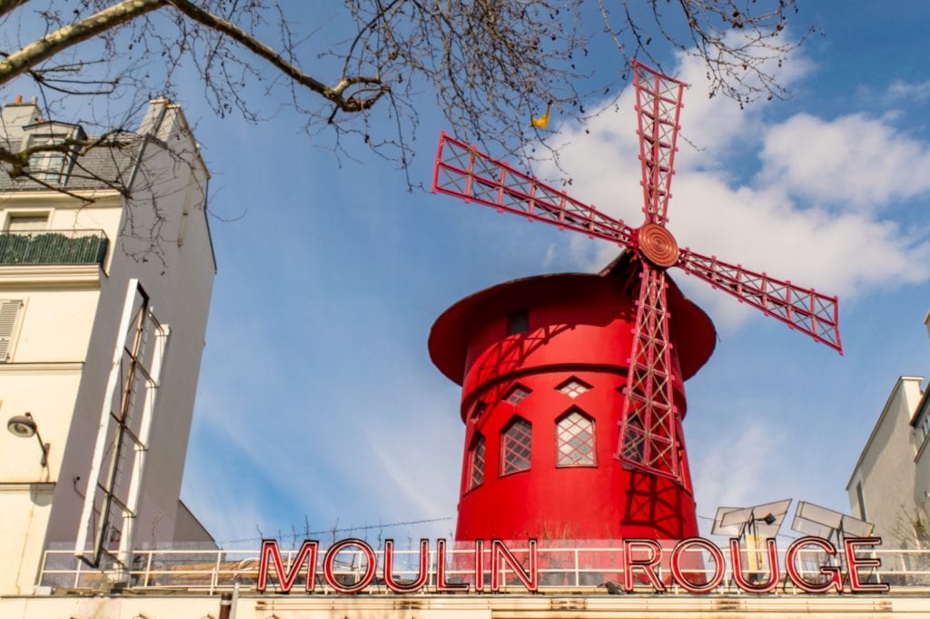 冬天的巴黎:参观红磨坊