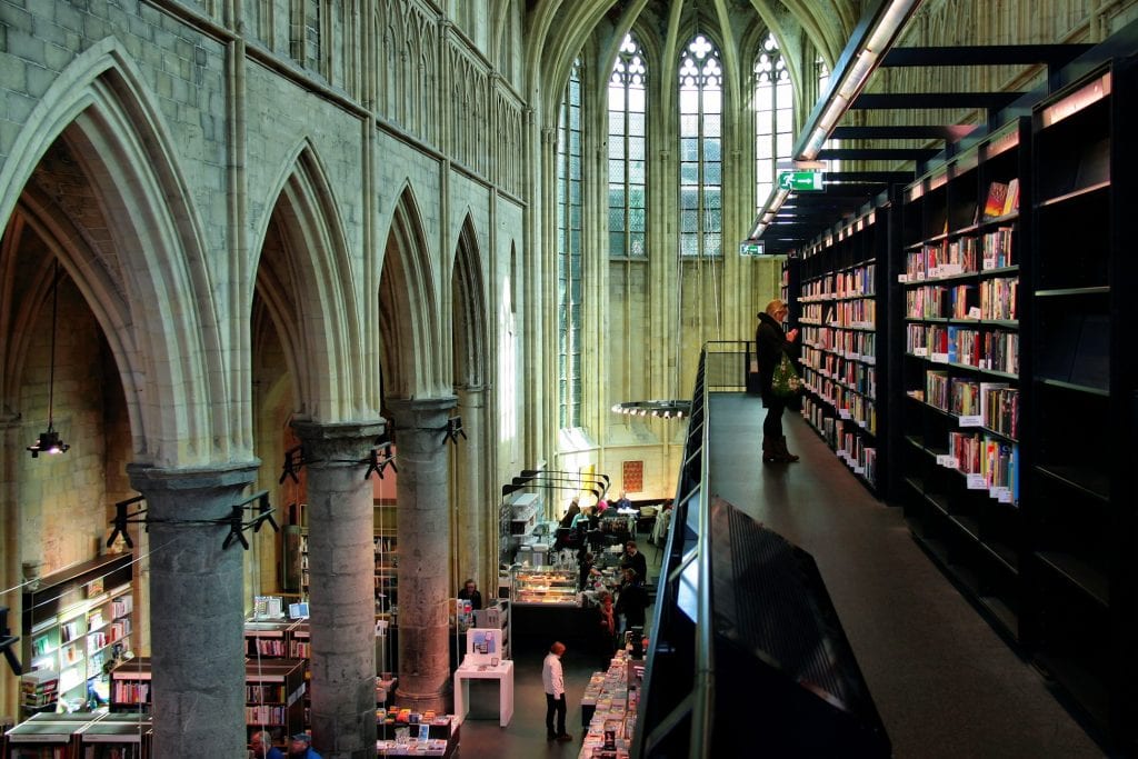 欧洲最好的书店:马斯特里赫特书店在多米尼加教堂