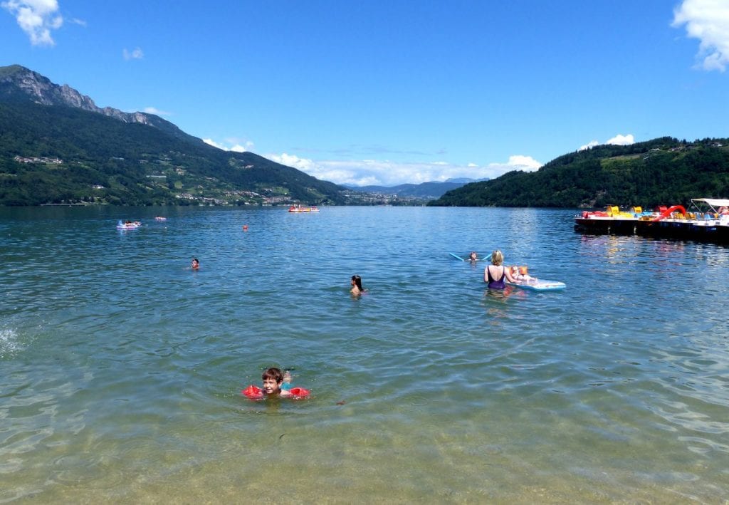 意大利最美的湖泊:卡尔多纳佐湖