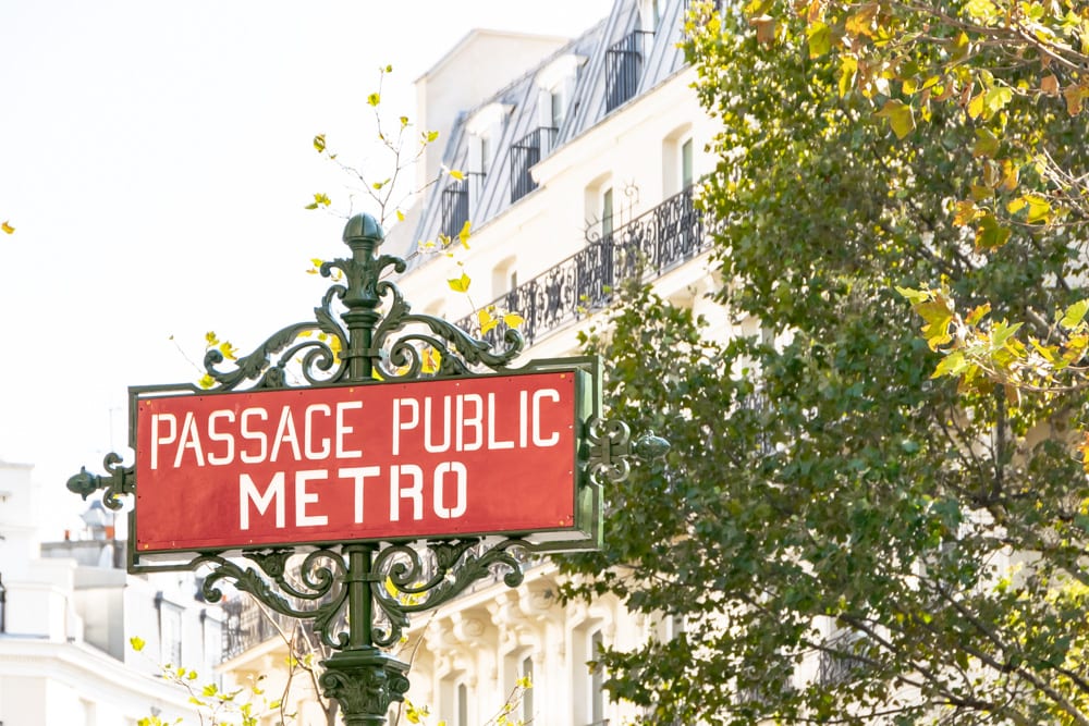 One Day in Paris: Metro Sign