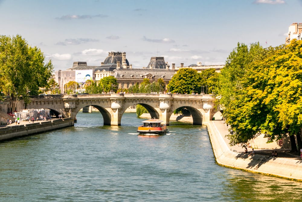 巴黎蜜月之旅:塞纳河巡游