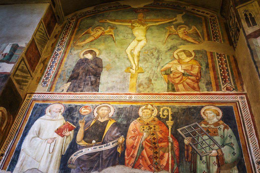 圣吉奥维纳尔教堂内的壁画