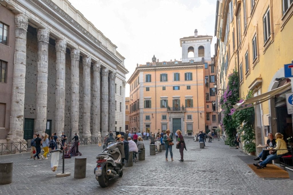 Piazza di Pietra，罗马最适合上instagram的景点
