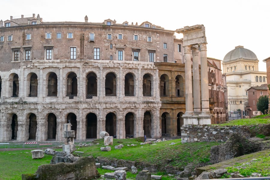 不走寻常路的罗马:马塞洛剧院