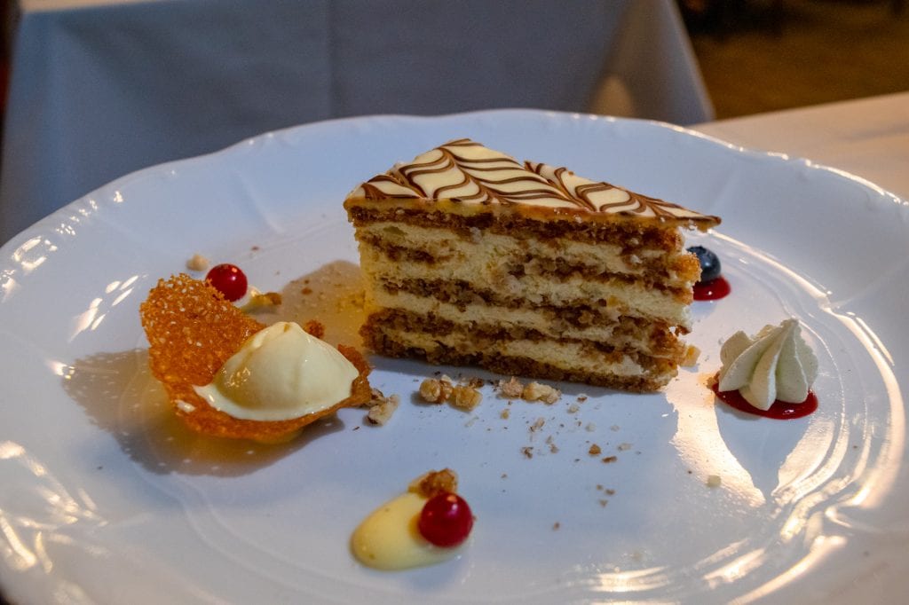布达佩斯最好的食物:Esterhazy Cake