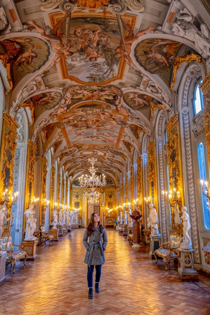 凯特·斯托姆走过意大利罗马最好的隐藏宝石之一Doria Pamphilj宫