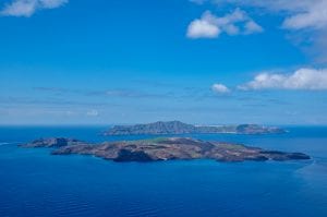 圣托里尼岛沿岸的岛屿:阅读我们的指南，了解如何选择是去克罗地亚还是去希腊!