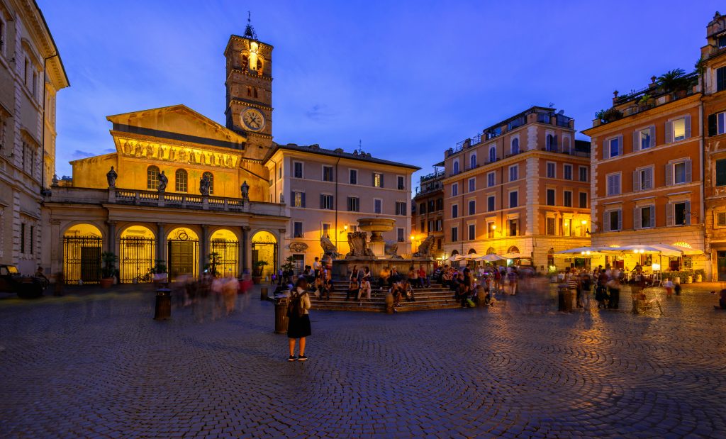 意大利罗马的圣玛丽亚大教堂广场