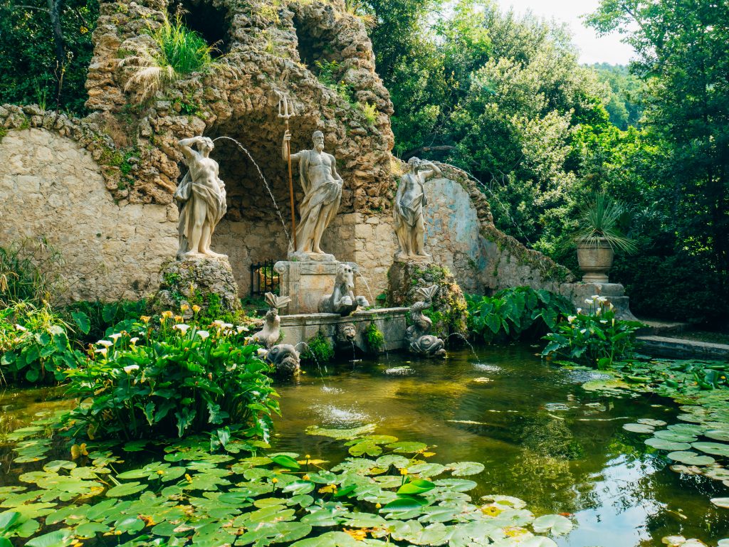 特斯坦诺植物园的海王星喷泉