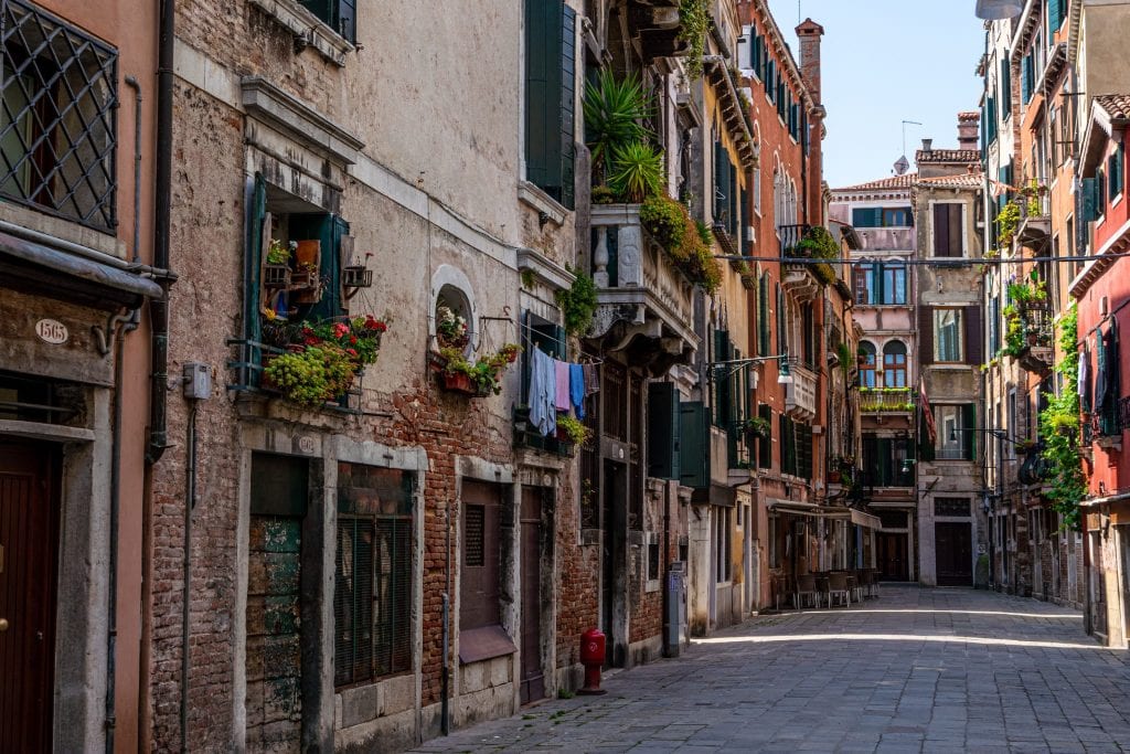 威尼斯安静的街道，在这2周的意大利行程中参观