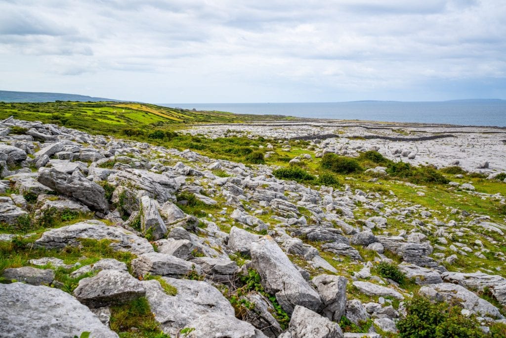 伯伦的岩石景观照片——在爱尔兰杜林旅游清单上添加一次访问!