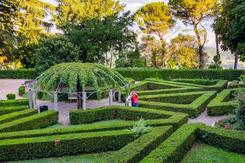 城堡附近的小树篱迷宫，是参观意大利蒙特普尔恰诺最好的地方之一