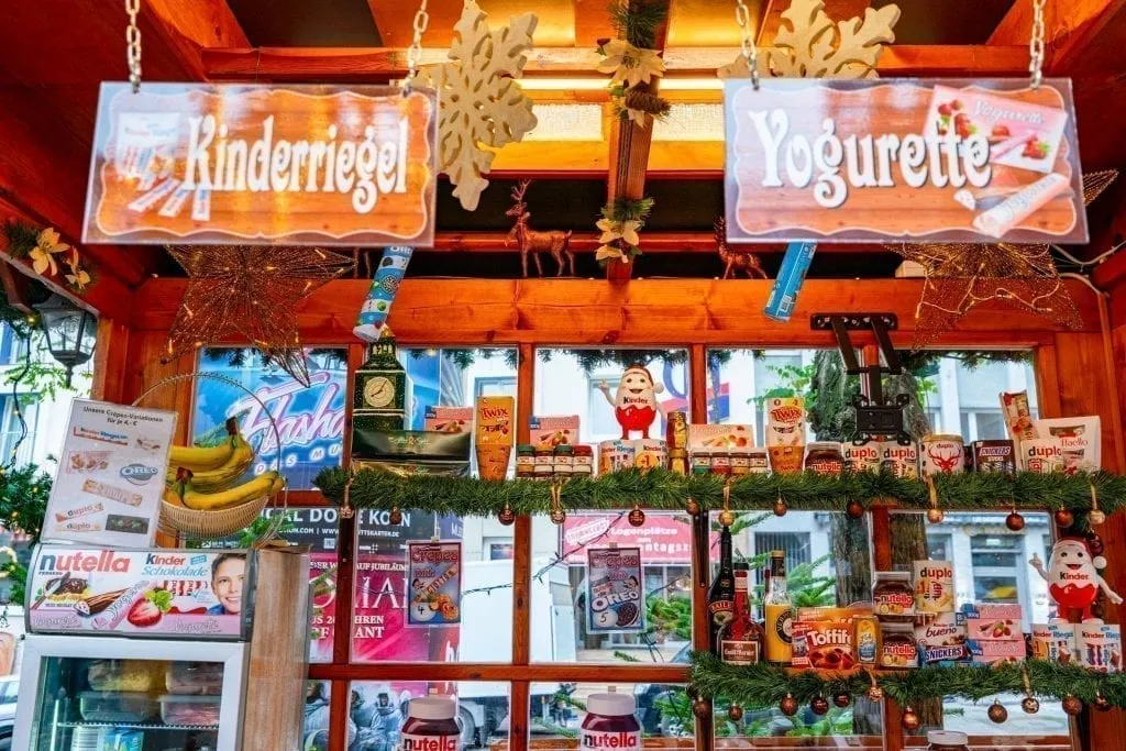 德国科隆的圣诞市场摊位，欧洲最好的圣诞村之一