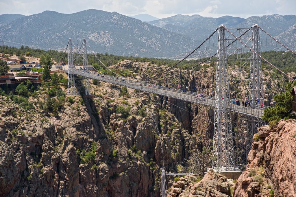 卡农市的皇家峡谷桥是科罗拉多州最好的度假胜地之一