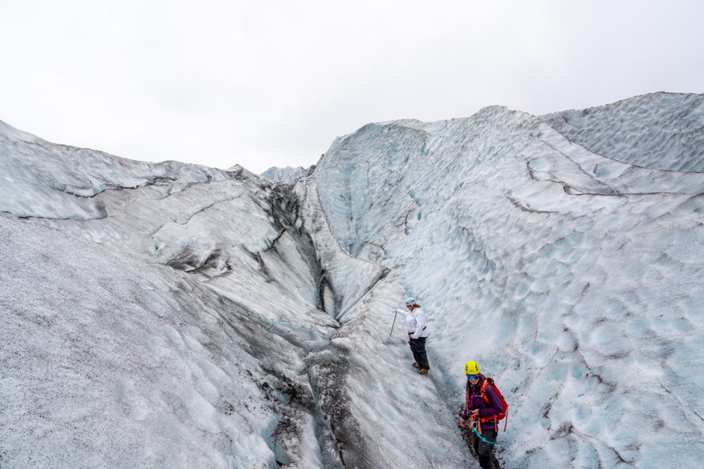 冰岛冰川徒步旅行团攀登vatnajokull
