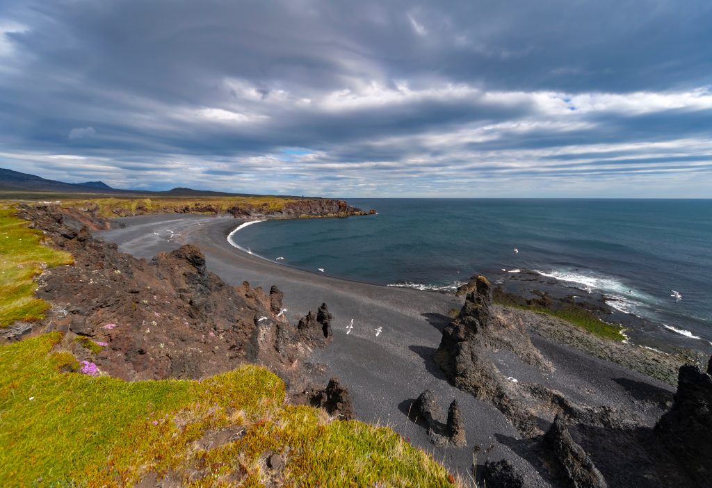 Djúpalónssandur从冰岛上空出发的黑沙滩10天行程