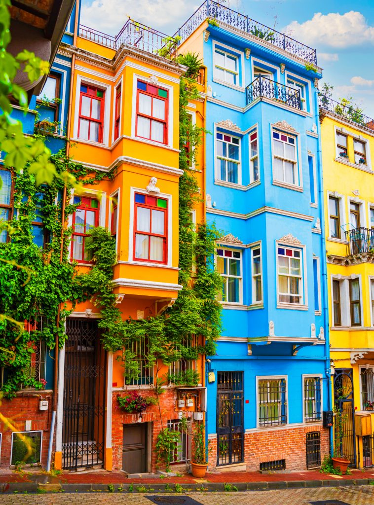 伊斯坦布尔巴拉特五颜六色的房子