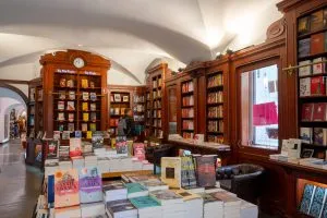 里斯本livraria Bertrand里斯本世界上最古老的书店内部