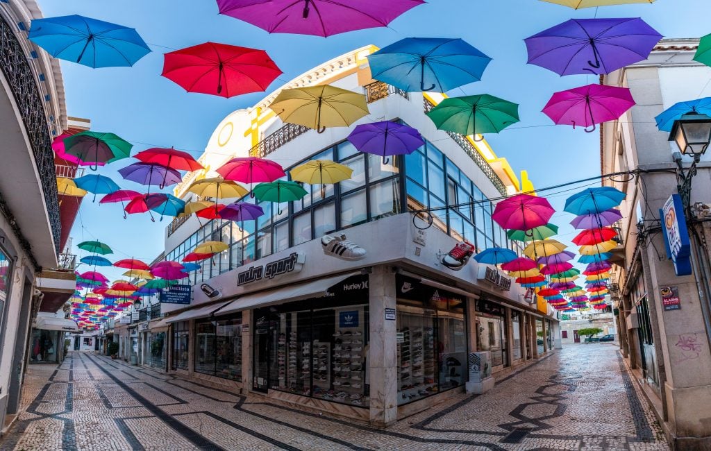 葡萄牙的雨伞街